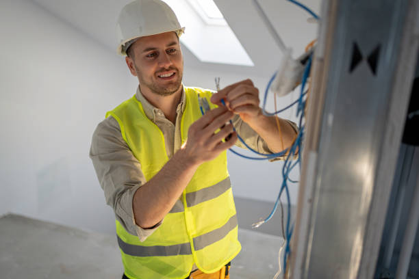 Best Emergency Electrical Repair  in Old Westbury, NY
